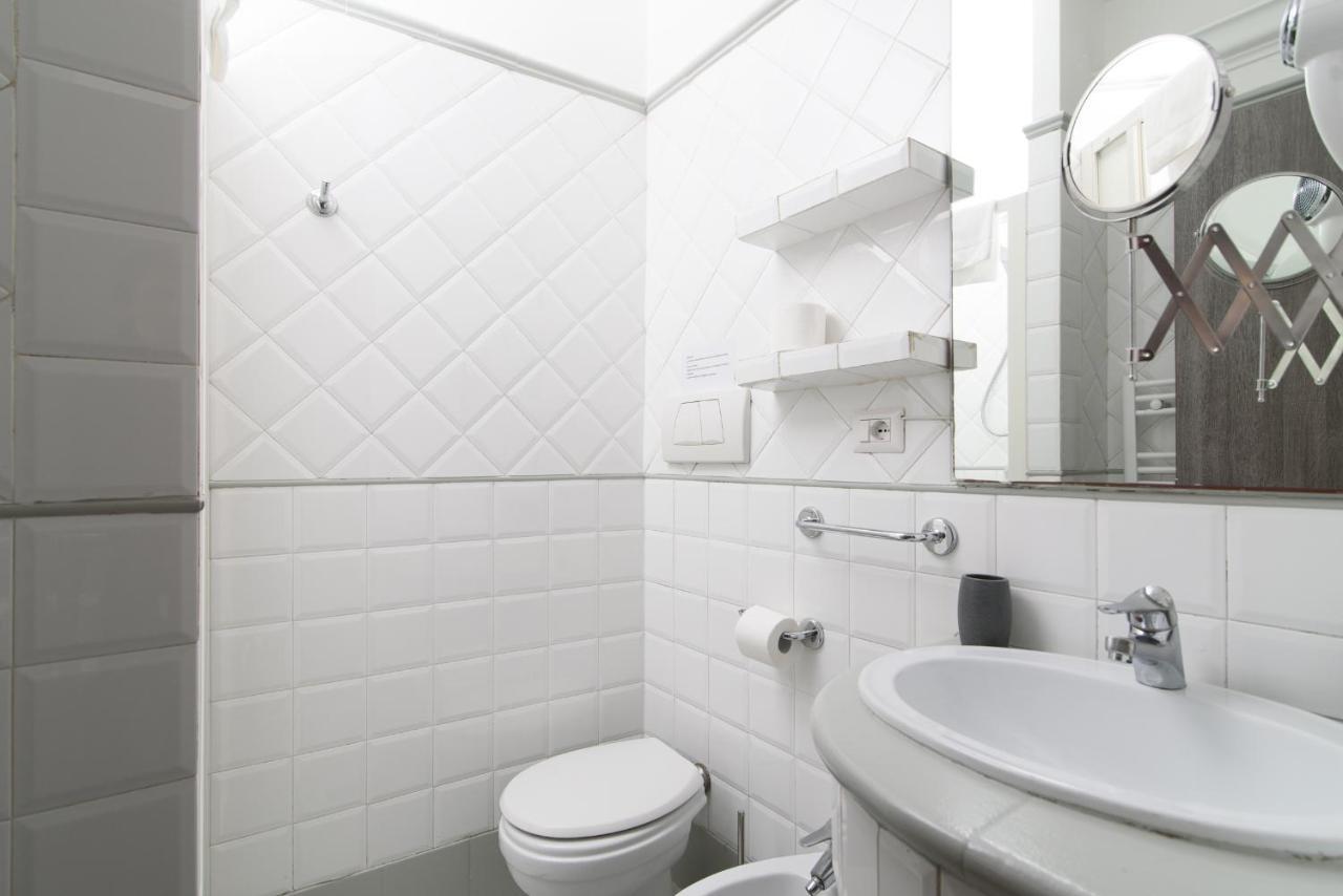 White Caesar Guesthouse Roma Ngoại thất bức ảnh